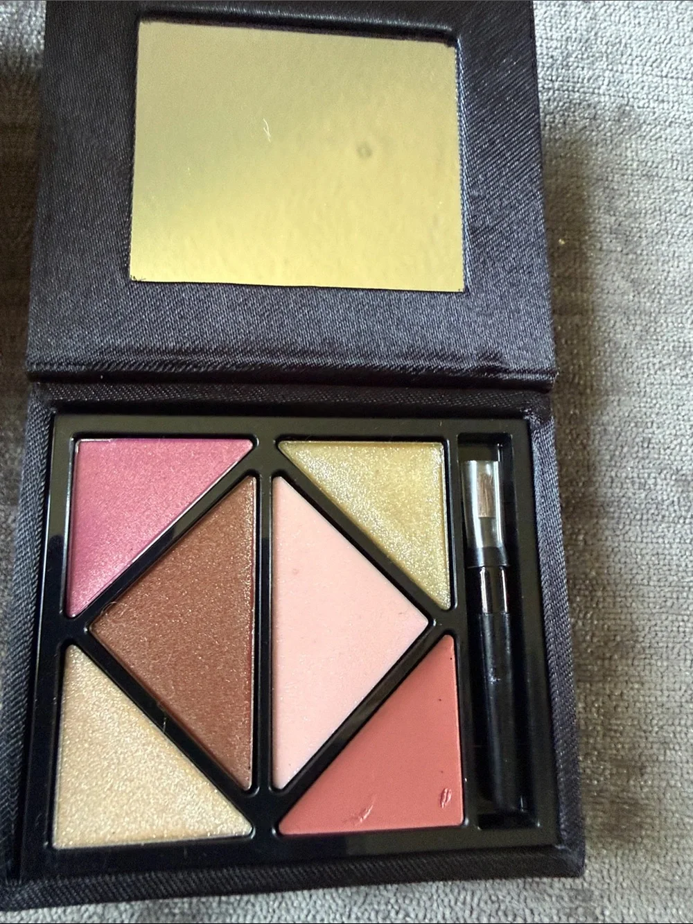 Multi-Shade Pink & Gold Palette by Yves Saint Laurent Beauty for eyes and lips